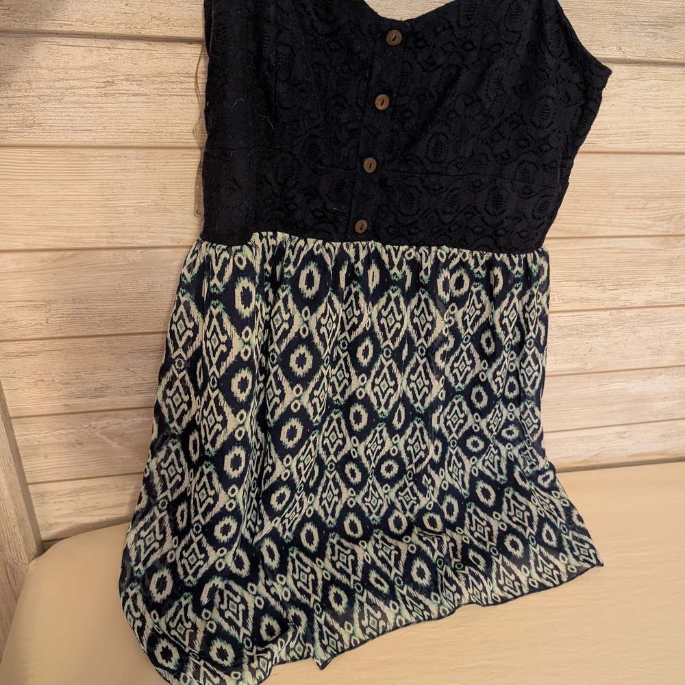 Black and Patterned Sleeveless Dress